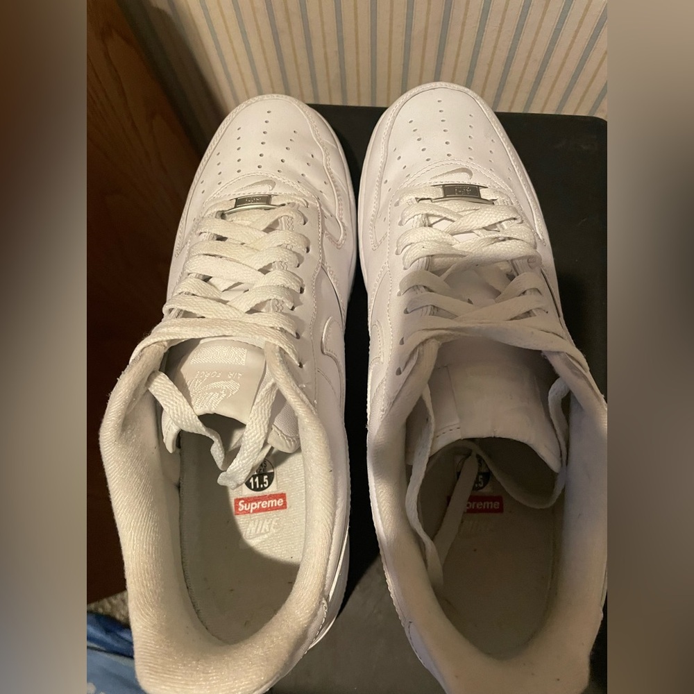 Nike Supreme Air Force One Low White Size 11.5 - Picture 5 of 6
